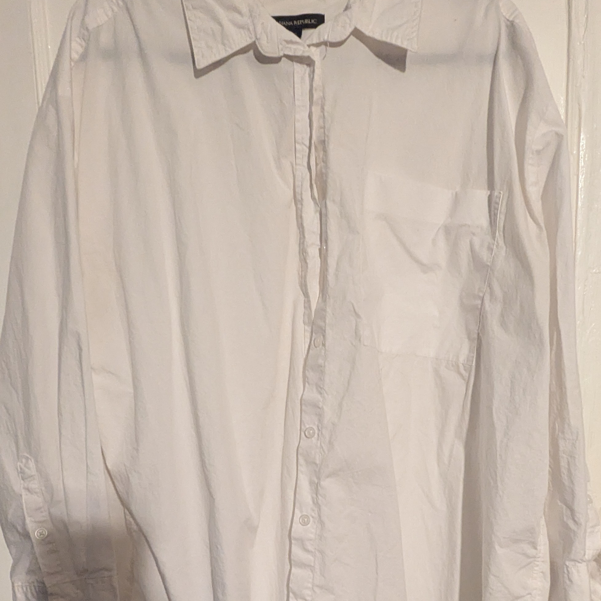 Banana Republic Men's Crisp White Button Down Shirt